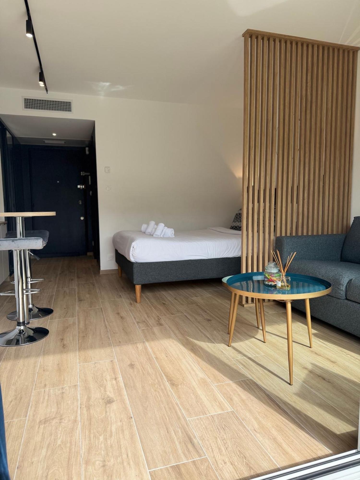 Cosy Appartement, Centre-ville Cannes, Terrasse, Clim Apartamento *